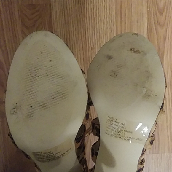 Leopard print stilleto heel pump - Picture 6 of 7